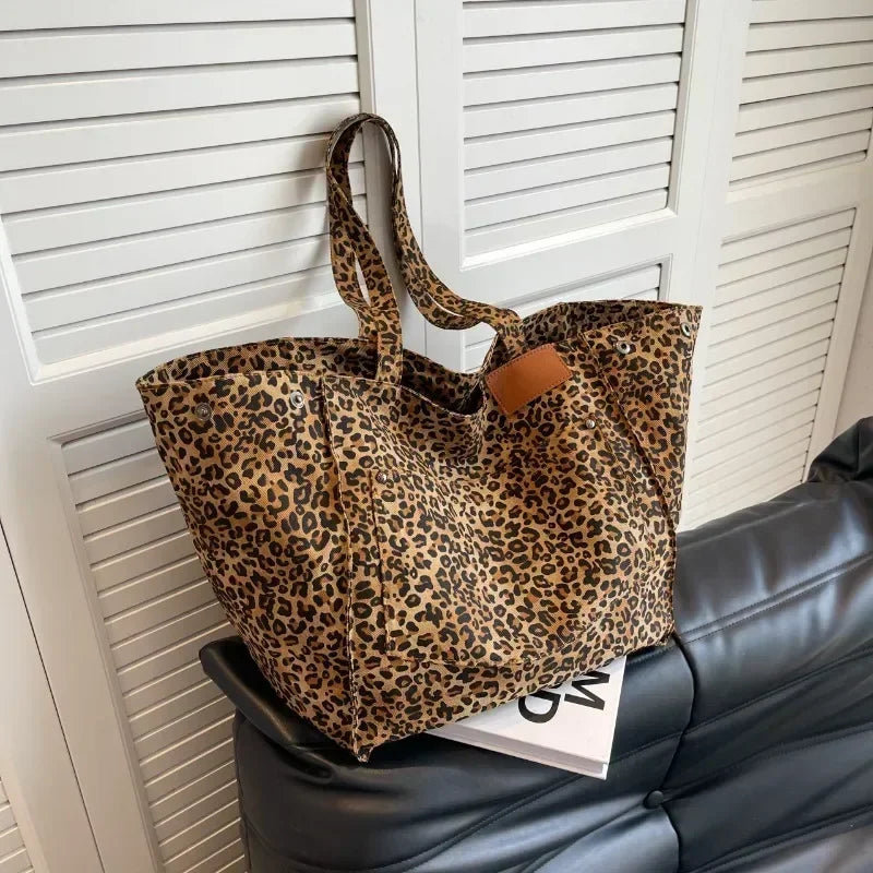 Bolsa Tote Feminina em Couro – Design Clássico e Elegante para o Dia a Dia