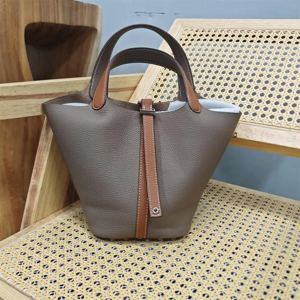 Bolsa Feminina em Couro Bovino Premium – Estilo Europeu, Design Casual com Alça Macia