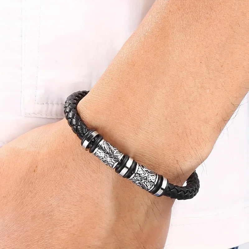 Pulseira Masculina de Couro Elegante – Design Trançado Multicamadas com Ajuste Regulável (21 cm)