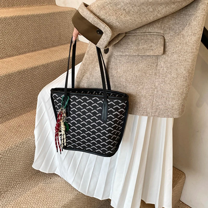 Bolsa Tote Feminina em Couro Premium – Estilo Clássico e Elegante
